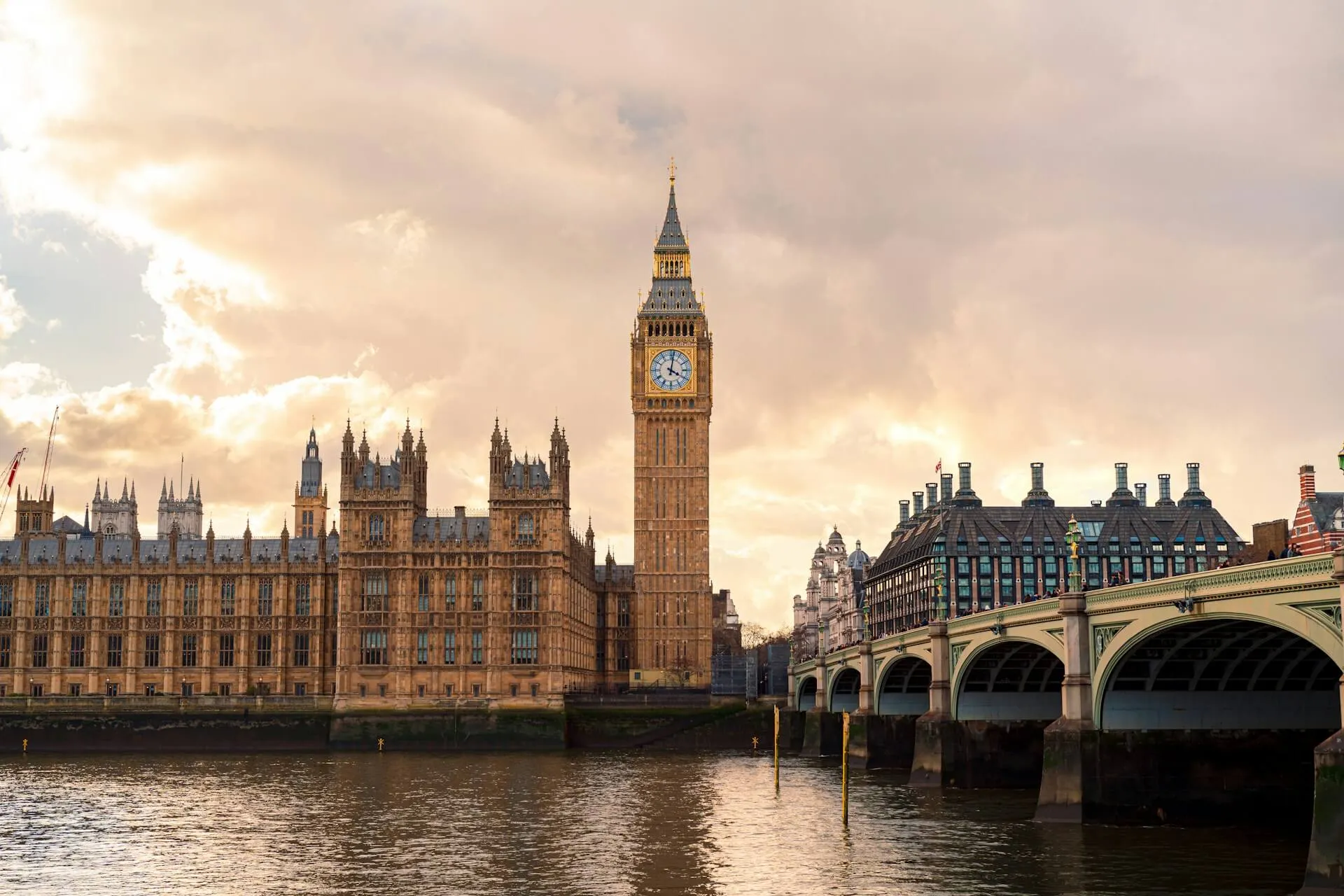 Explore London, England, England - "Centuries Old, Never Behind the Times."